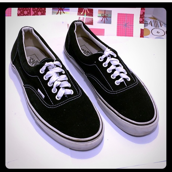 Like New VANS Unisex Sneaker Shoes. M: 10.5; W: 12 - Picture 3 of 8